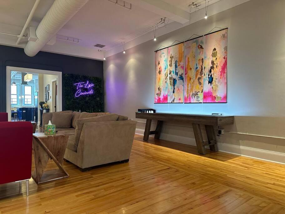 The Historic Lyric Penthouse With Private Rooftop Cincinnati Extérieur photo