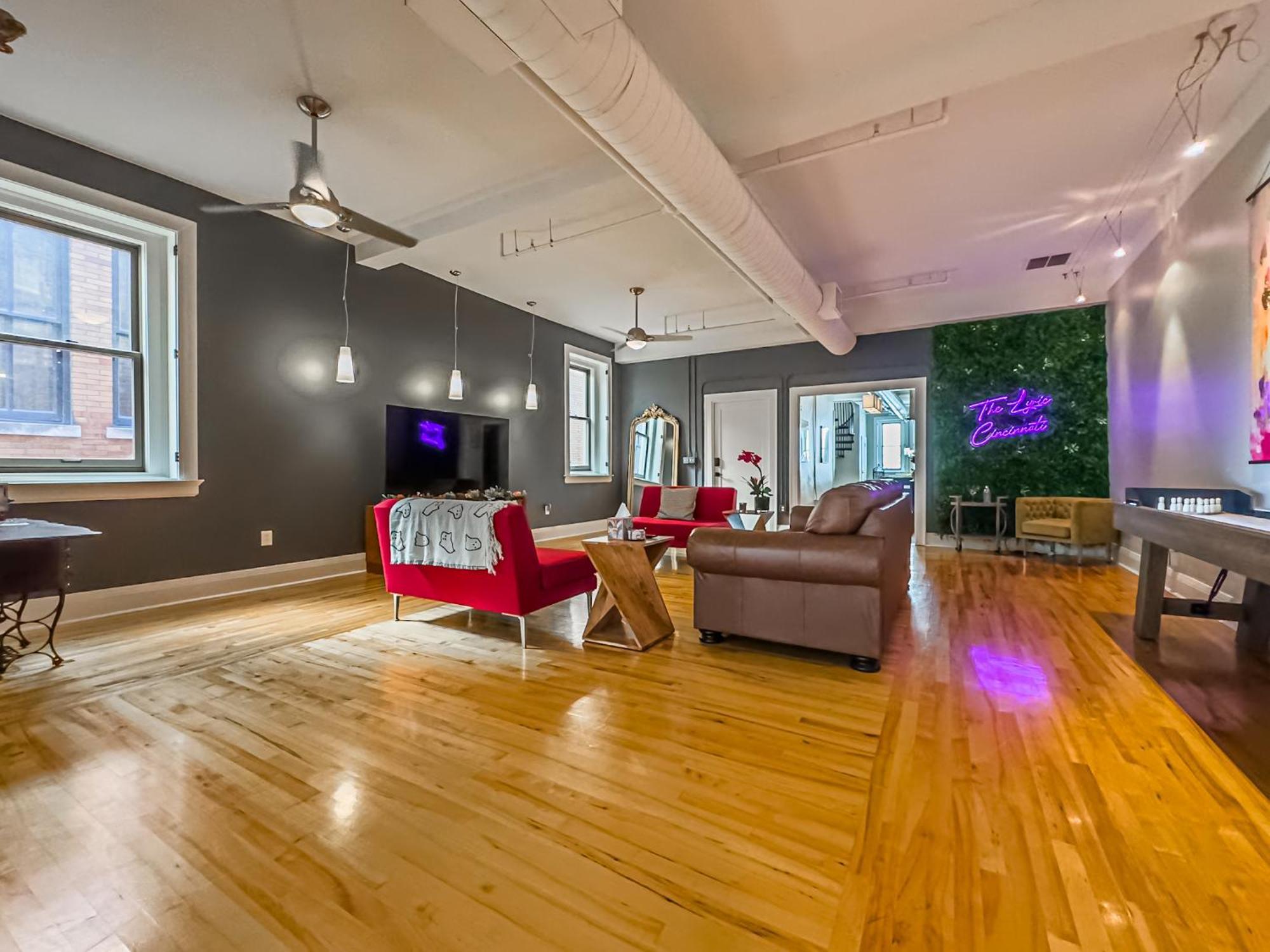 The Historic Lyric Penthouse With Private Rooftop Cincinnati Extérieur photo
